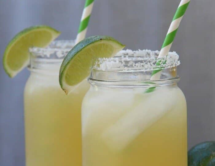 3 Ingredients Margaritas | Best Margaritas | Simple Margaritas | www.madewithHAPPY.com
