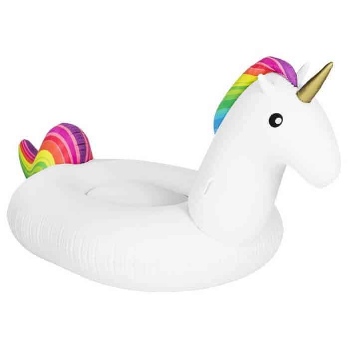 15+ Awesome Pool Floats for Home | Pool Floaties  for the home pool | Unicorn Pool Floats | www.madewithhappy.com