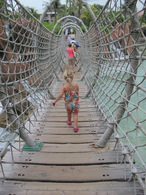 rope bridge at Atlantis Bahamas