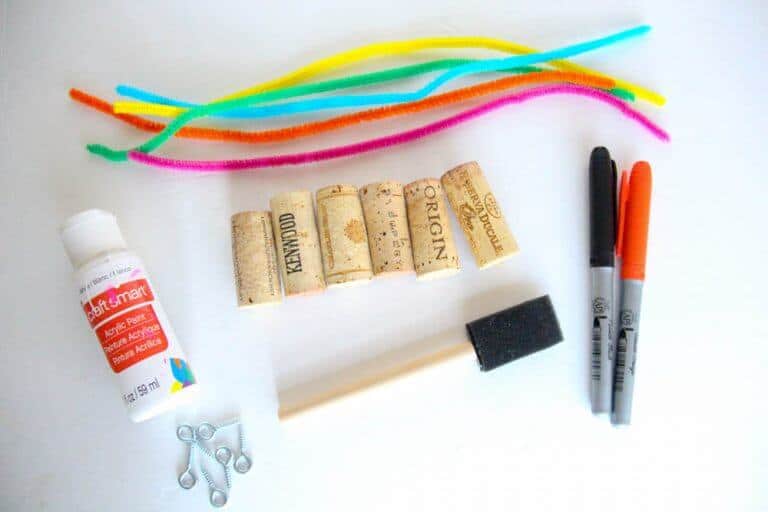 Wine Cork Ornaments Kids Crafts And Holiday Gift Ideas