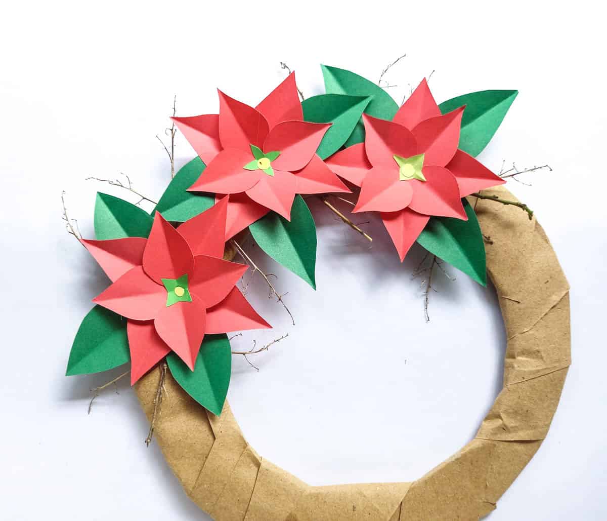 DIY Christmas paper wreath