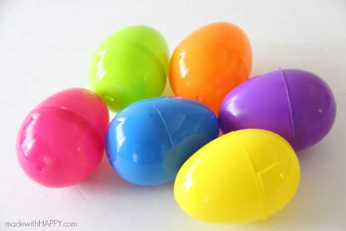 Plastic Easter Egg Pots | Easter Decorations | Easter Table Settings | Rainbow Easter | www.madewithHAPPY.com