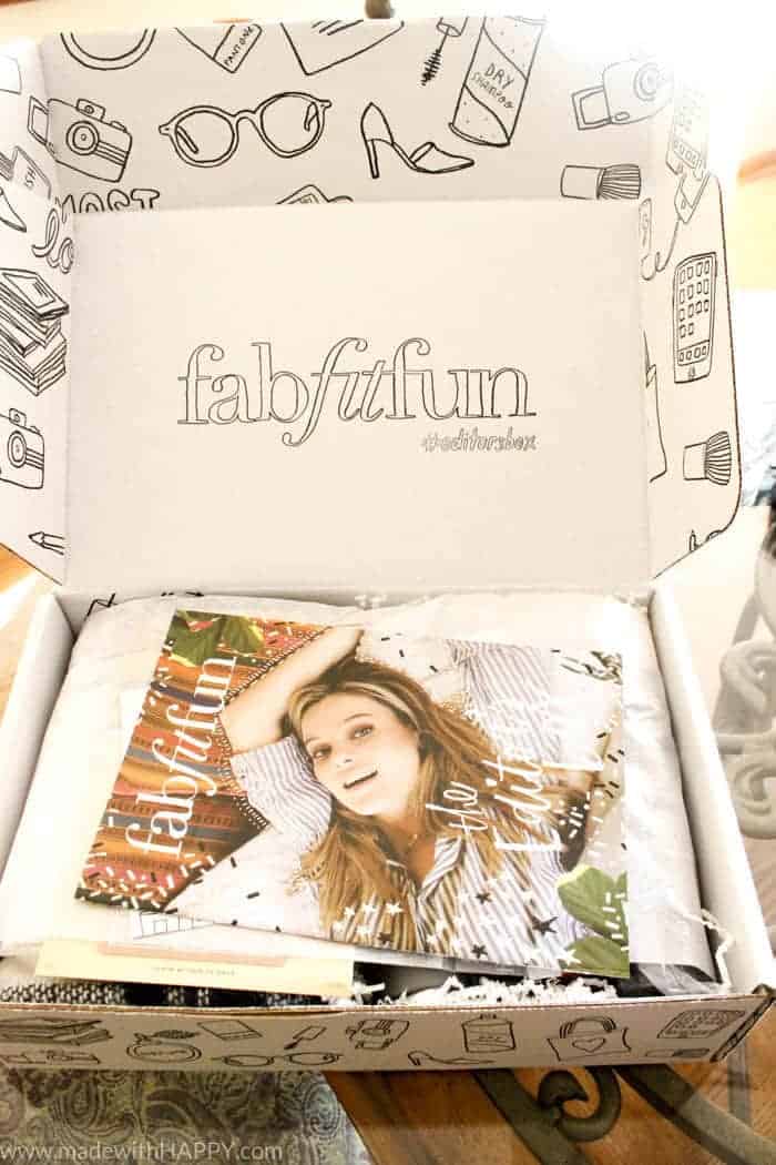 This month's FabFitFun Editor's Box is what dreams are made of.  