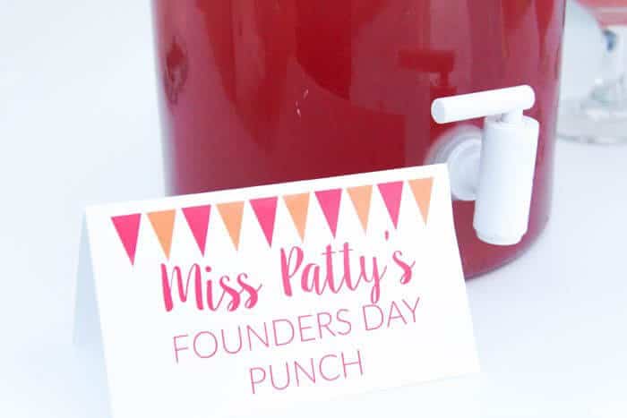 Gilmore Girls Miss Patty's Founders Day Punch | Gilmore Girls Dessert Sushi | Gilmore Girls Party | Read like Rory Shirts | Pop Tart Recipes | Sookie's Blueberry Shortcake | Gilmore Girls Drinking Game | Candy Sushi | Rice crispy treat dessert ideas | www.madewithhappy.com