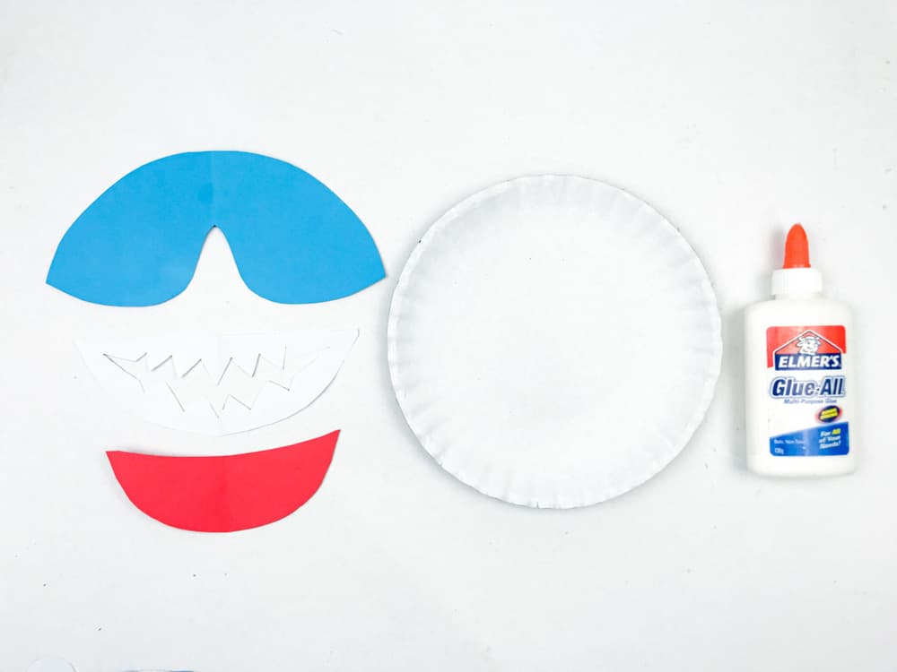 grab paper plate and shark face templates