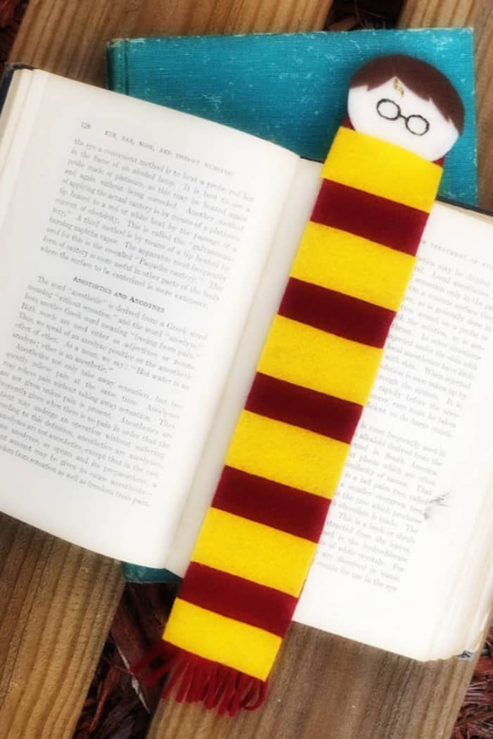 Harry Potter with scarf Bookmark