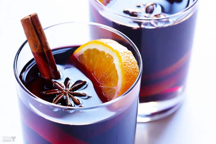 Mulled Wine | 20+ Fall Cocktail Recipes | Holiday Entertaining with Fall Recipes | Pumpkin, apple and cinnamon cocktails | www.madewithHAPPY.com
