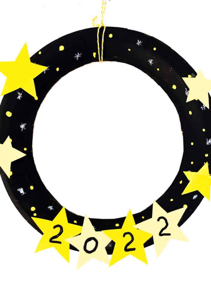 2022 star wreath