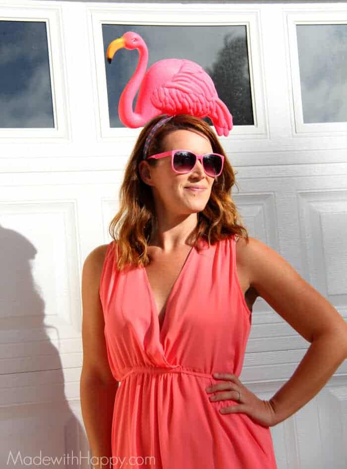 DIY Pink Flamingo Costume | Flamingo Costume | Homemade costumes Pink Flamingo | www.madewithhappy.com