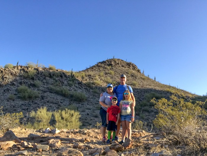 Family Hiking Squaw Peak. Hiking in Phoenix. Fun things to do in Phoenix Arizona. Phoenix Arizona Attractions. Spring Break Road Trip from San Diego to Phoenix. Fun Stops from California to Arizona. 