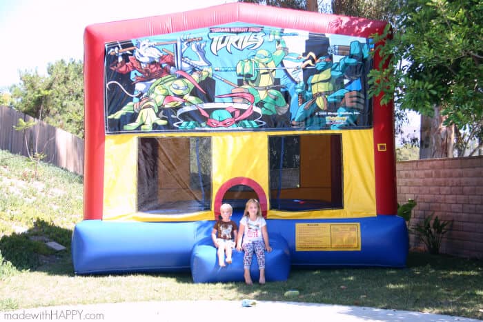 Teenage Mutant Ninja Turtle Party | TMNT Party Ideas | Boy Turtle Party | Ninja Party Ideas | www.madewithhappy.com