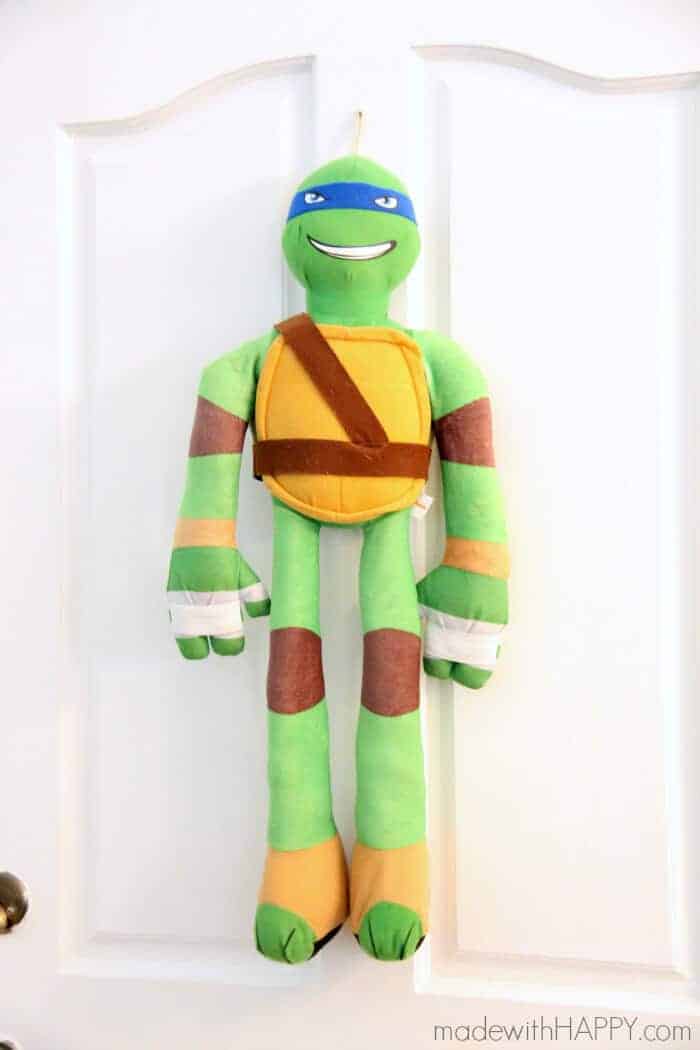 Teenage Mutant Ninja Turtle Party | TMNT Party Ideas | Boy Turtle Party | Ninja Party Ideas | www.madewithhappy.com