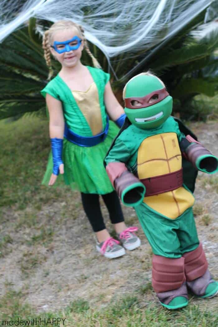 Teenage Mutant Ninja Turtle Party Ideas | TMNT Party Ideas | TMNT Shells | Pool Noodle Nunchucks | Ninja Turtle Cookies | www.madewithhappy.com