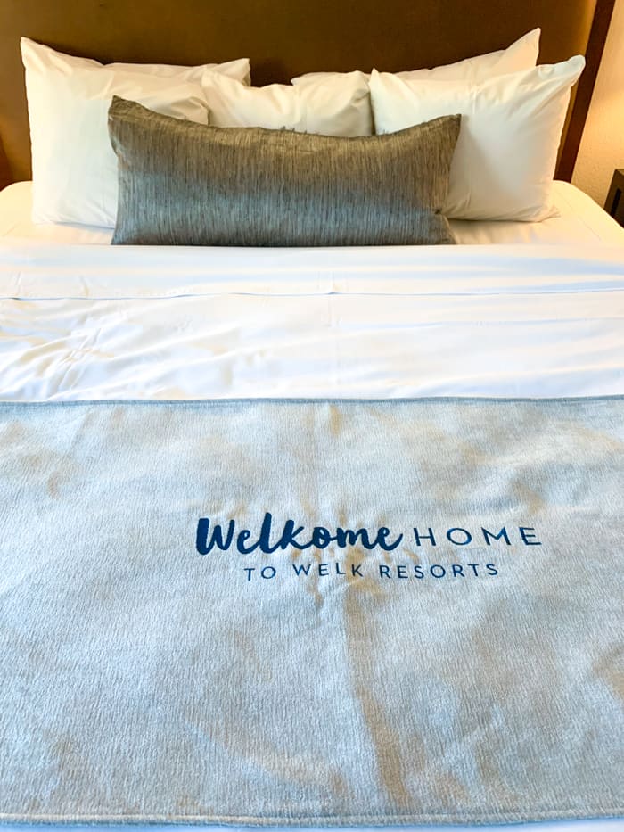Welks Home Monogrammed Bed