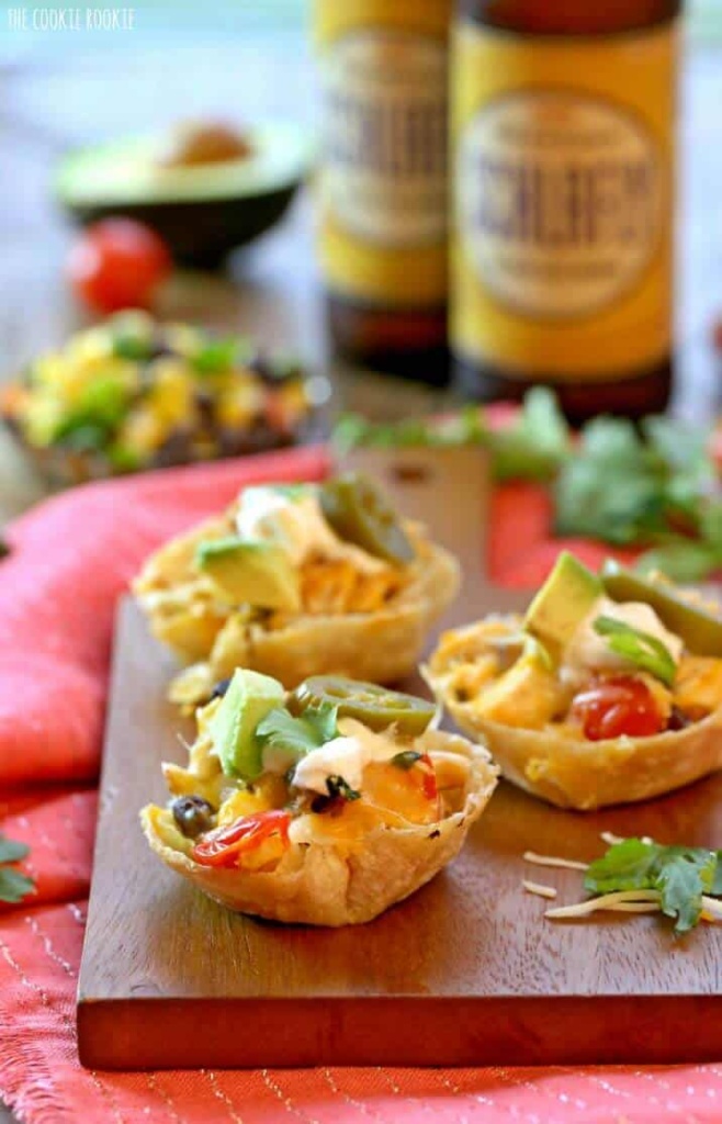 20 Appetizers that will score | 20 Superbowl Appetizers | 20 Game Day Appetizers | Finger Foods | www.madewithHAPPY.com