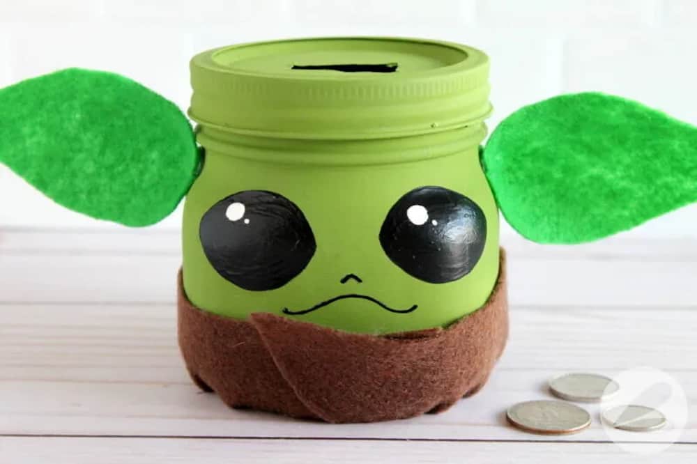 Baby Yoda Mason Jar Craf