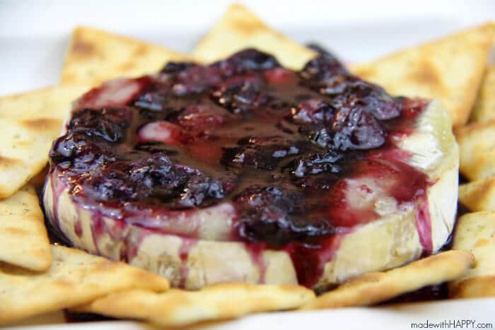Blueberry Appetizers | Inside Out Dinner Party - Baked Blueberry Brie - www.madewithHAPPY.com