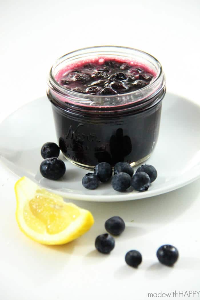 Blueberry Compote | Blueberry Appetizers | Inside Out Dinner Party - Baked Blueberry Brie - www.madewithHAPPY.com