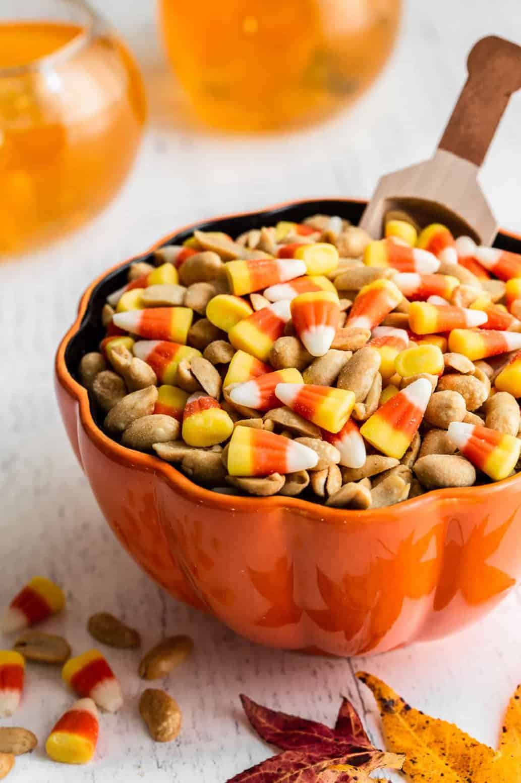 candy corn snack mix