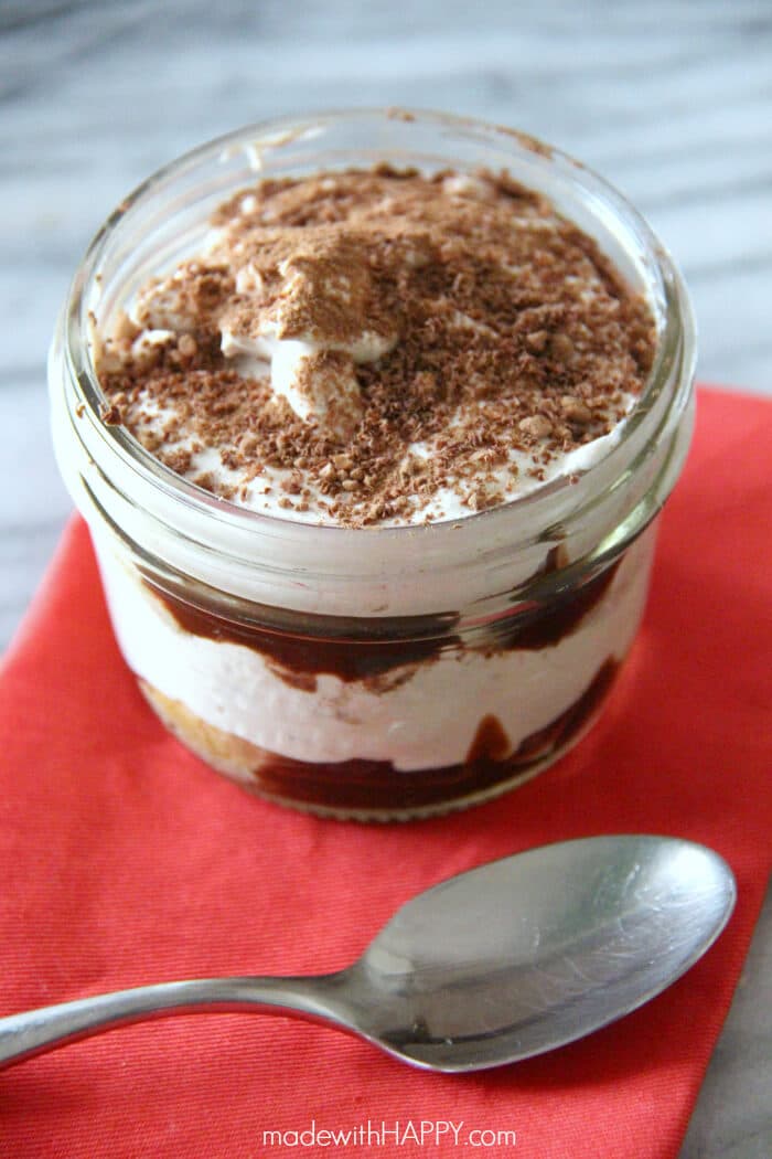 Simple Chocolate Tiramasu | Coffee-mate Creamer Tiramasu | No bake chocolate dessert | www.madewithHAPPY.com