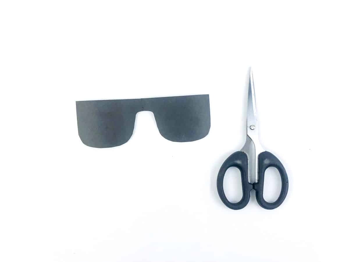 cut sunglasses out of black paper