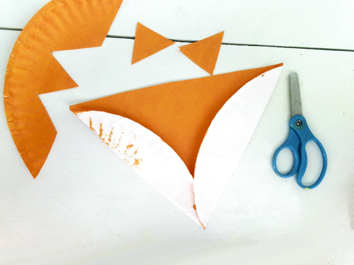 cut top of preschool fox craft