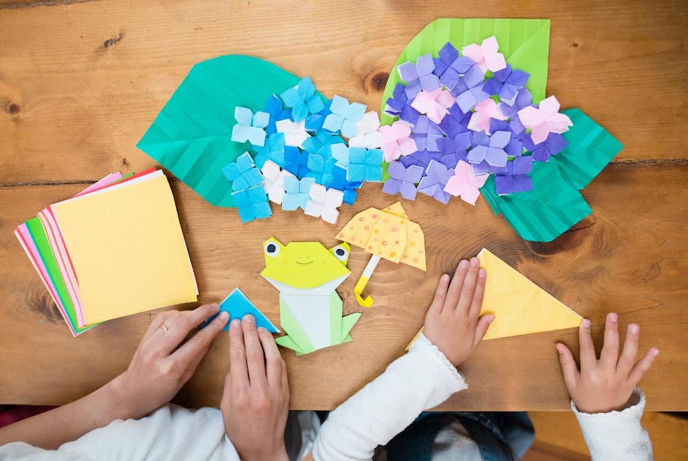 Cute Frog Craft with lily pad for young kids