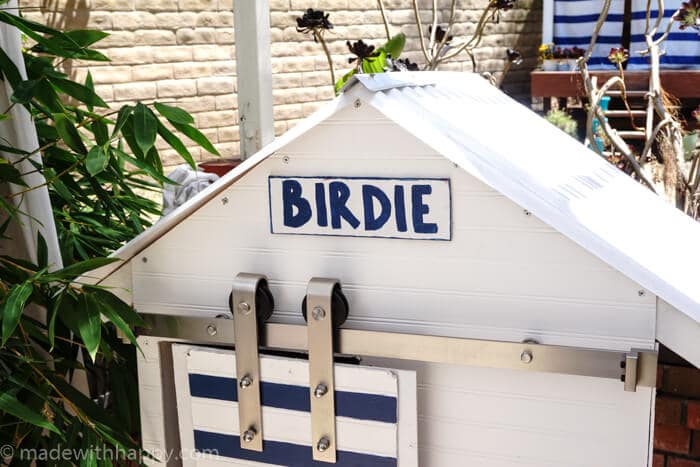 DIY Dog House | Barn Door Dog House | Farm style dog house | Beach house dog house |  www.madewithhappy.com