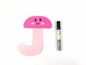 draw on eyes and smile to jellyfish face