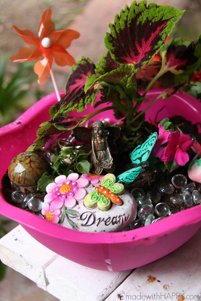 How to make a Fairy Garden | Fairy Garden Tutorial | Dollar Store Fairy Garden | Summer Activities for Kids | Spring Gardening with Kids | www.madewithHAPPY.com