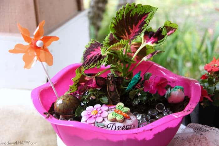 How to make a Fairy Garden | Fairy Garden Tutorial | Dollar Store Fairy Garden | Summer Activities for Kids | Spring Gardening with Kids | www.madewithHAPPY.com