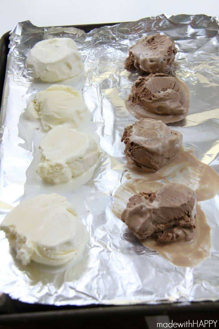 Ice Cream Sandwich Bar | Summer Parties | www.madewithHAPPY.com #SundaeFundae AD