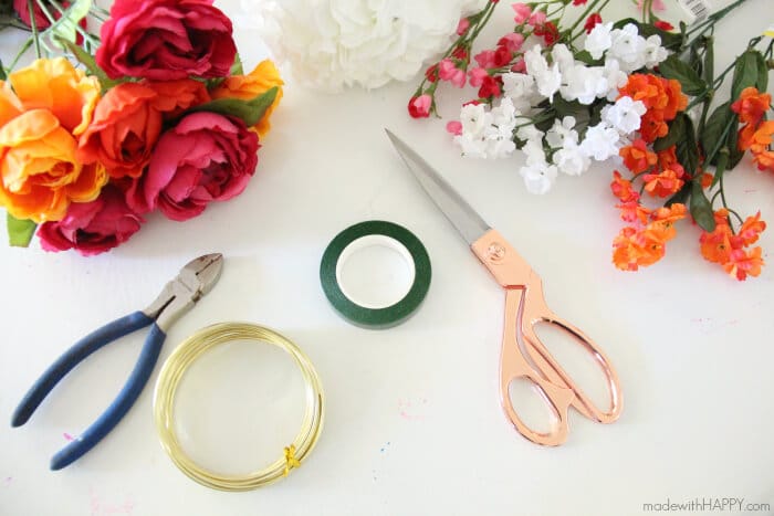 how to make floral crowns | Simple Flower Crowns | Silk Flower Headbands | Flower Crowns for Bridesmaids | Floral Crowns Boho Chic | www.madewithhappy.com