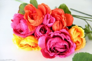 how to make floral crowns | Simple Flower Crowns | Silk Flower Headbands | Flower Crowns for Bridesmaids | Floral Crowns Boho Chic | www.madewithhappy.com