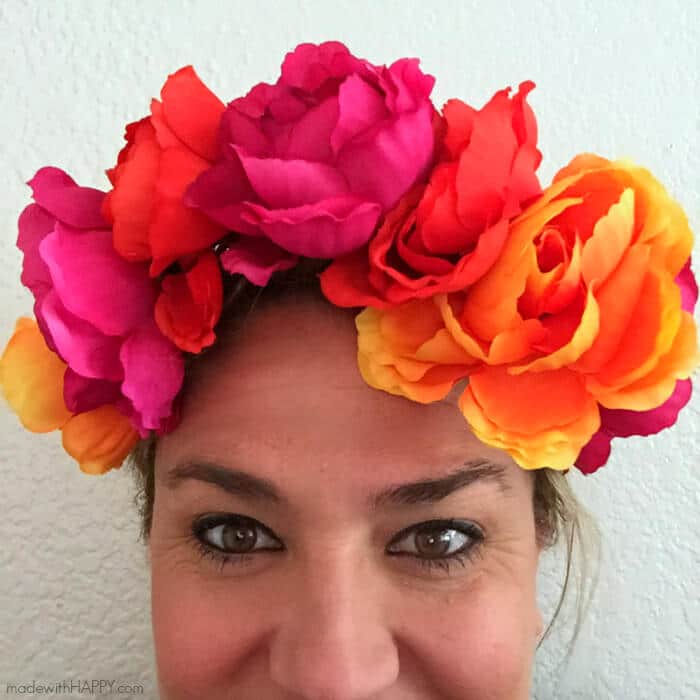 how to make floral crowns | Simple Flower Crowns | Silk Flower Headbands | Flower Crowns for Bridesmaids | Floral Crowns Boho Chic | www.madewithhappy.com