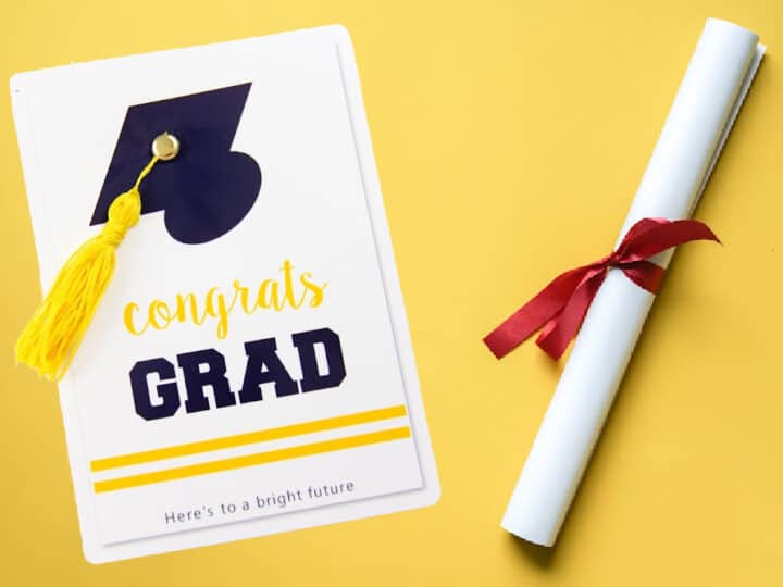 Free printable graduation cards