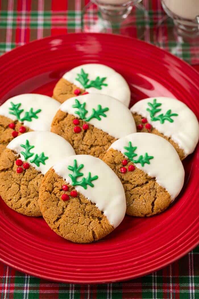 Ginger Cookies - Cooking Classy | 20+ Holiday Cookies | Christmas Cookie Recipes | www.madewithHAPPY.com