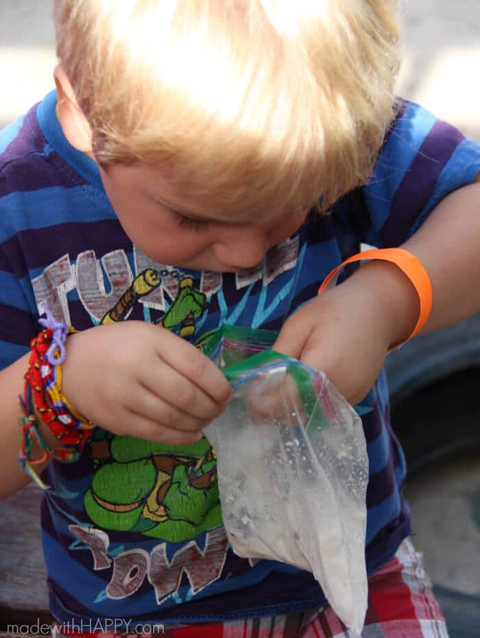 Simple Ice Cream in a Bag, Kids Summer Activities, Making Homemade Ice Cream without ice cream maker. Ice Cream in a bag | www.madewithhappy.com