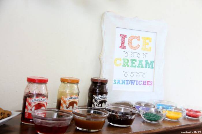 Ice Cream Sandwich Bar | Summer Parties | www.madewithHAPPY.com #SundaeFundae AD
