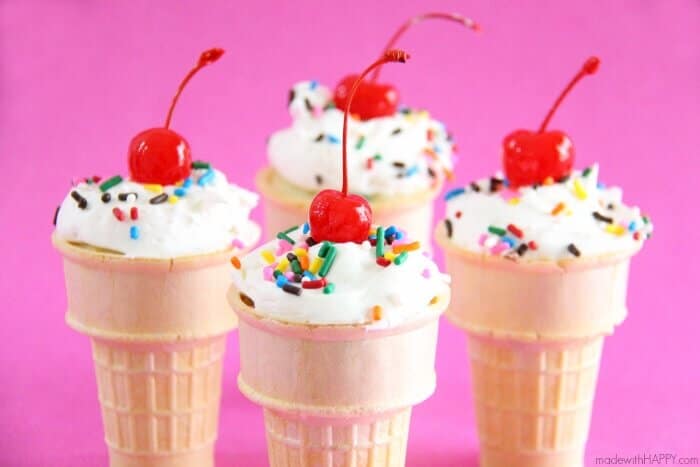 Ice cream sundae cupcakes | Cupcakes in an ice cream cone | Ice Cream Parlor Party | Ice Cream Sundae Party Ideas | Fun cupcake ideas | www.madewithhappy.com