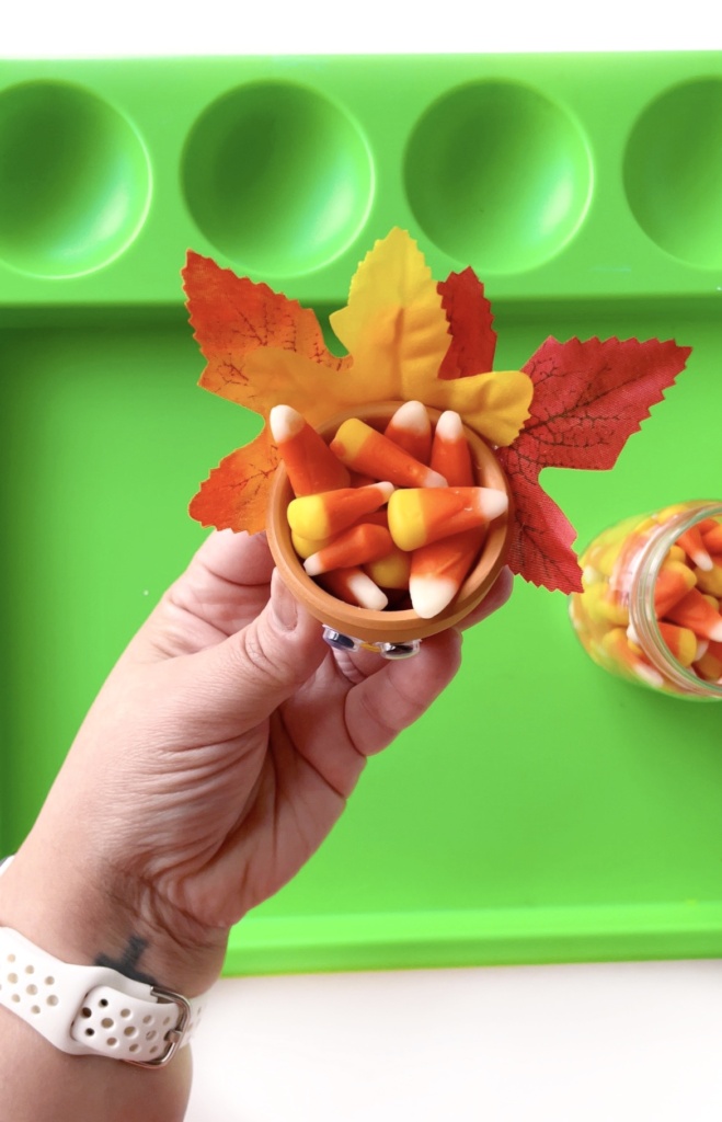 Fill your turkey treat bags with candy corn