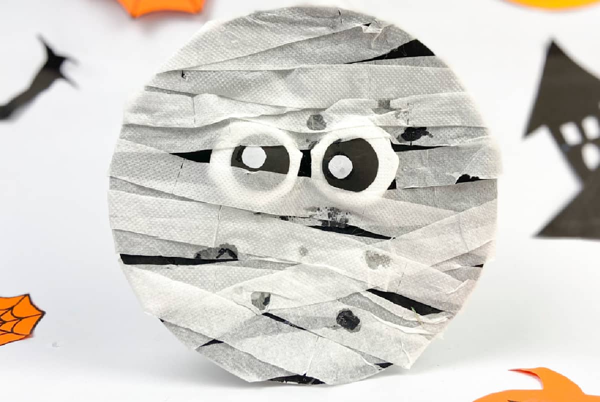 mummy craft paper plate