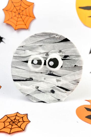 Easy Paper Plate Mummy - Halloween Craft For Kids - Made with HAPPY