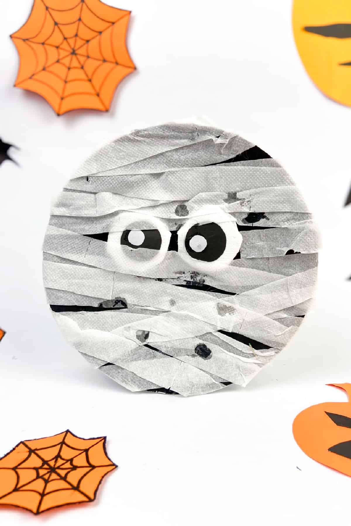 mummy paper plate craft