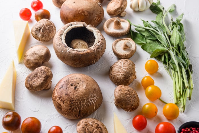 mushrooms and ingredients