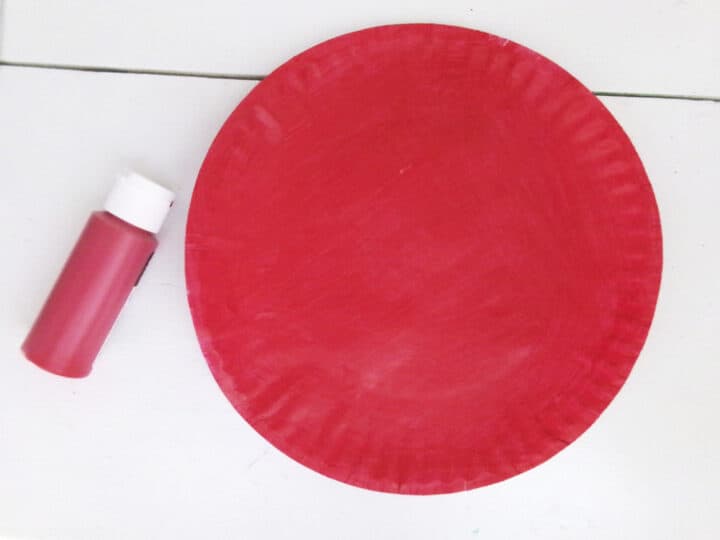 Patriotic Paper Plate Star Wreath Made with HAPPY