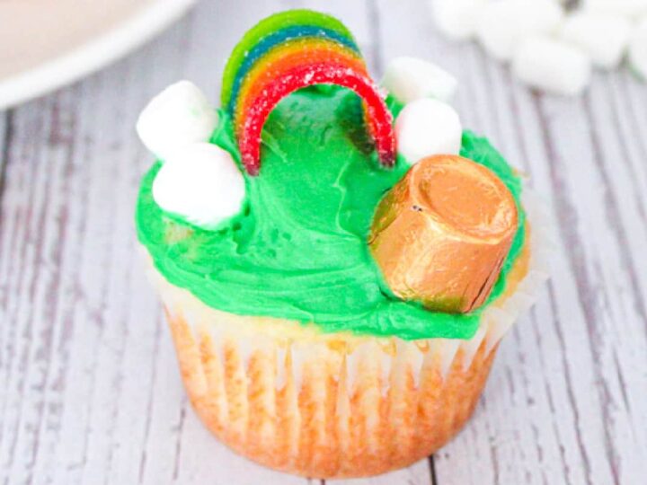 pot of gold cupcake