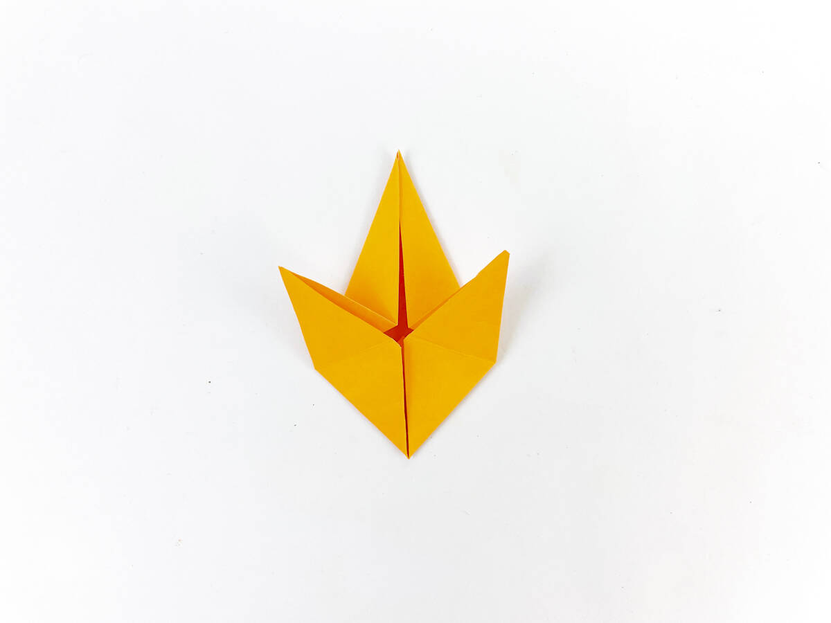 step 12 fold origami leaves