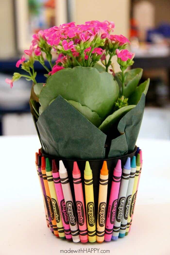 Teachers Gift | Crayon Flower Pot | Back to School | www.madewithHAPPY.com