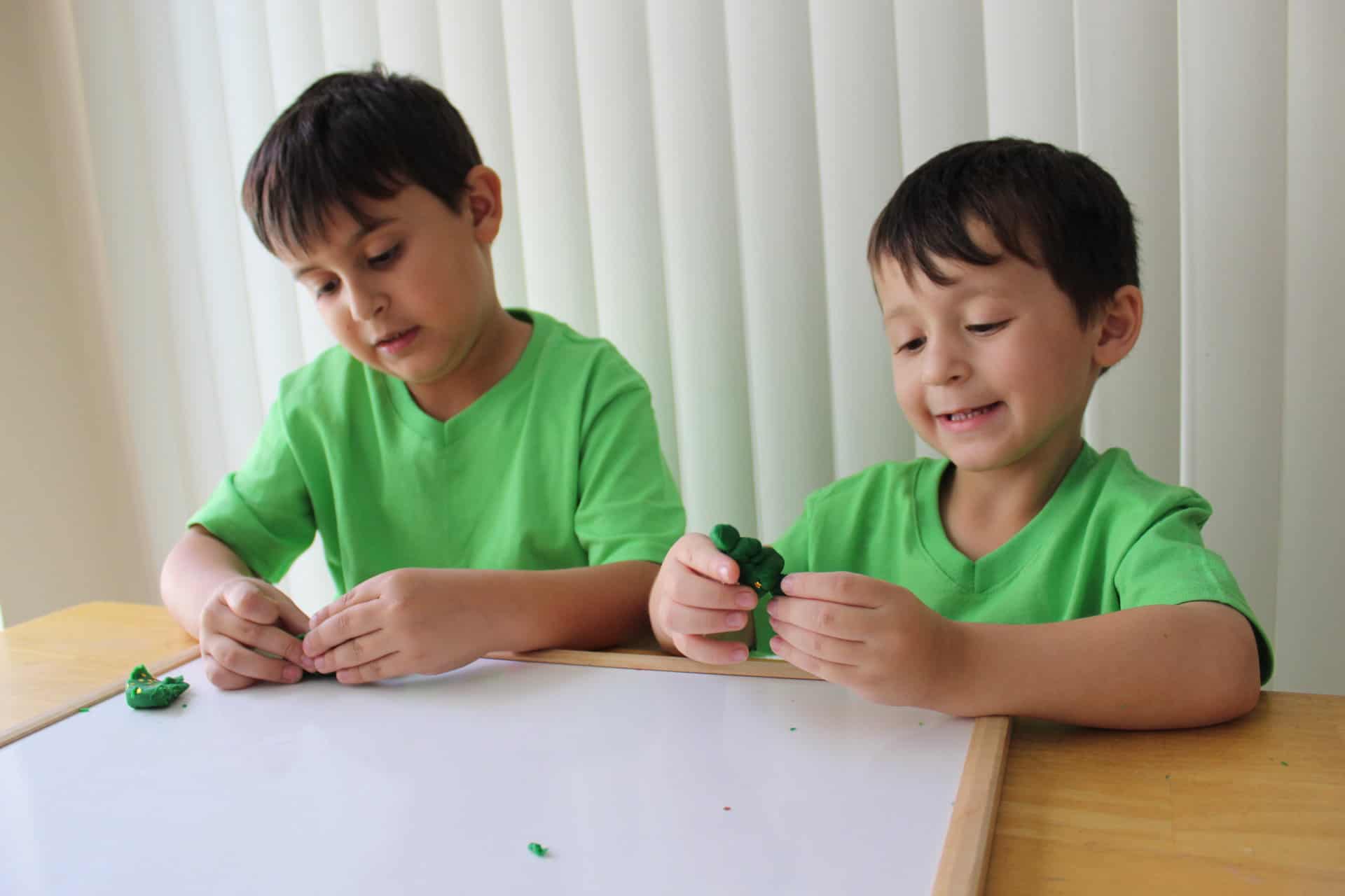 St Patrick's Day Sensory Bin Play - 3 Easy Activities - | Simply Bessy